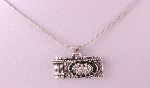 antique silver zinc studded with sparkling crystals camera crystal travel pendant with chain necklace jewelry9631111
antique silver zinc studded with sparkling crystals camera crystal travel pendant with chain necklace jewelry9631111