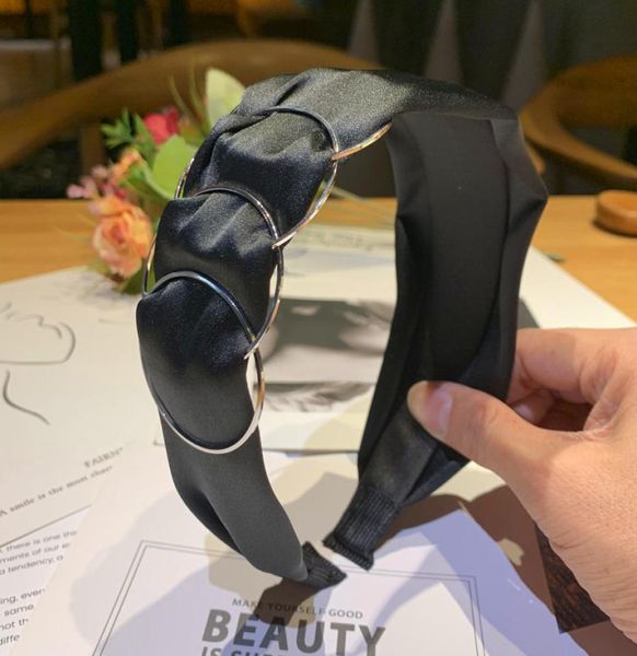korean side silver hoop hair band korean anti slip headband simple fashion wash face and hair band whole9062397
korean side silver hoop hair band korean anti slip headband simple fashion wash face and hair band whole9062397