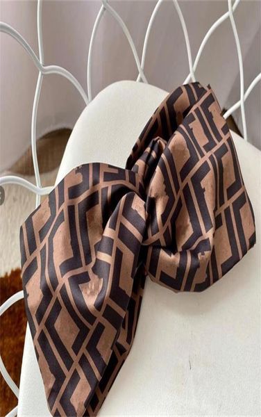 women 100 silk elastic turban head scarf headband good quality designer letter headbands hair bands headwraps christmas gifts2926266, Blue;gray
women 100 silk elastic turban head scarf headband good quality designer letter headbands hair bands headwraps christmas gifts2926266, Blue;gray