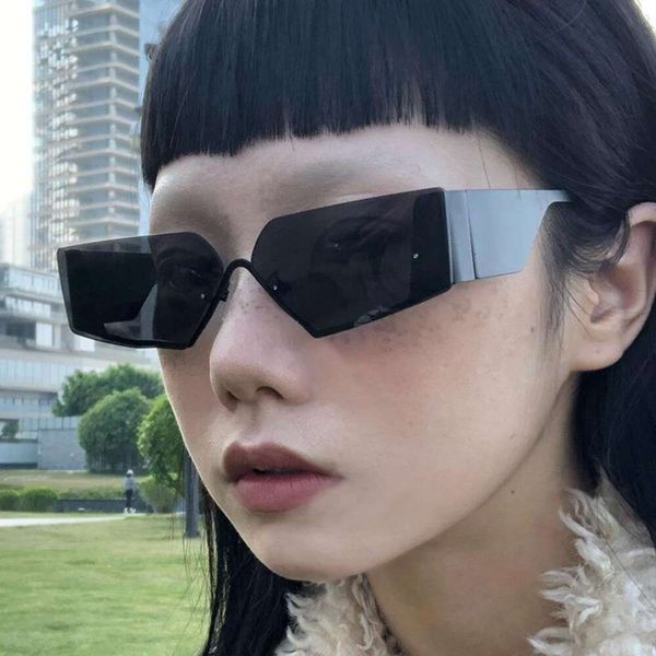 cats eye metal box trimmed sunglasses reductive frameless, White;black 
cats eye metal box trimmed sunglasses reductive frameless, White;black