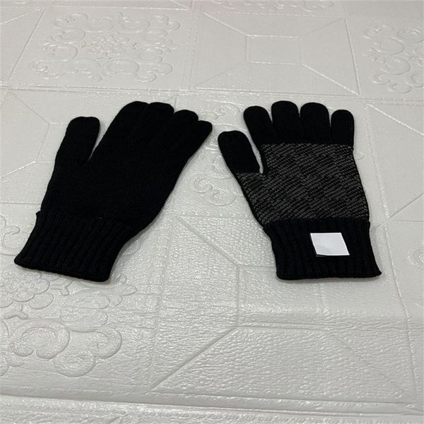 aa luxury brand hat scarf glove sets women men designer scarves cap gloves winter outdoor ski warm hats set box 888, Blue;gray
aa luxury brand hat scarf glove sets women men designer scarves cap gloves winter outdoor ski warm hats set box 888, Blue;gray