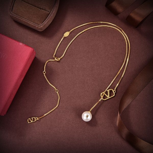 four leaf clover valentino necklace designer jewelry pendant necklaces bracelet stud earring gold silver mother of pearl necklace link chain
four leaf clover valentino necklace designer jewelry pendant necklaces bracelet stud earring gold silver mother of pearl necklace link chain