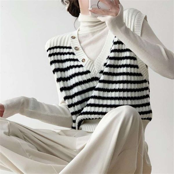 spring and womens vests autumn style design v neck knitted vest loose colored button striped stacked sweater, Black;white
spring and womens vests autumn style design v neck knitted vest loose colored button striped stacked sweater, Black;white