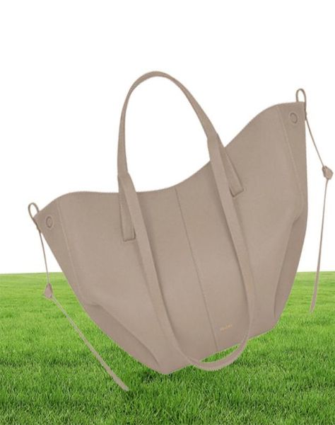 evening bags cyme tote bag full-grain textured leather designer magnetic buckle closure handbag women suede inner lining xury large capacity
evening bags cyme tote bag full-grain textured leather designer magnetic buckle closure handbag women suede inner lining xury large capacity