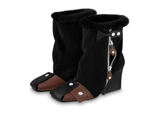 2022 lady women sheepskin leather ankle boots suede chuckly high heels square toe half knee catwalk rivets zipper shoes martin siz5375443, Black
2022 lady women sheepskin leather ankle boots suede chuckly high heels square toe half knee catwalk rivets zipper shoes martin siz5375443, Black