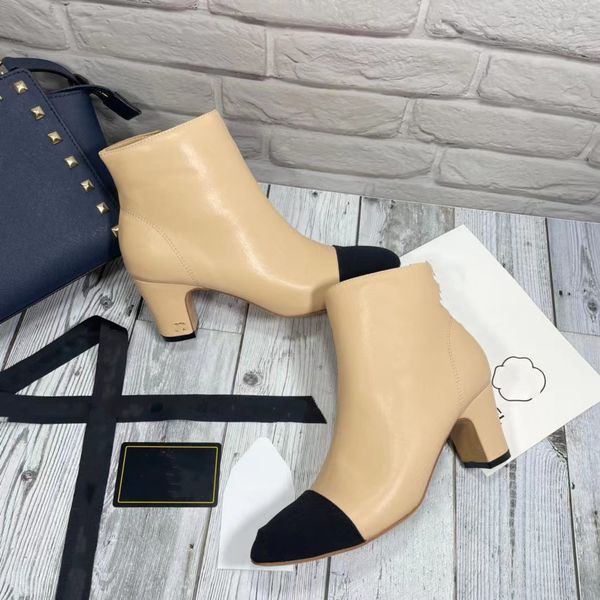 interlocking black ankle biker chunky platform flats combat boots low heel lace-up booties leather chains logo buckle women luxury designers
interlocking black ankle biker chunky platform flats combat boots low heel lace-up booties leather chains logo buckle women luxury designers