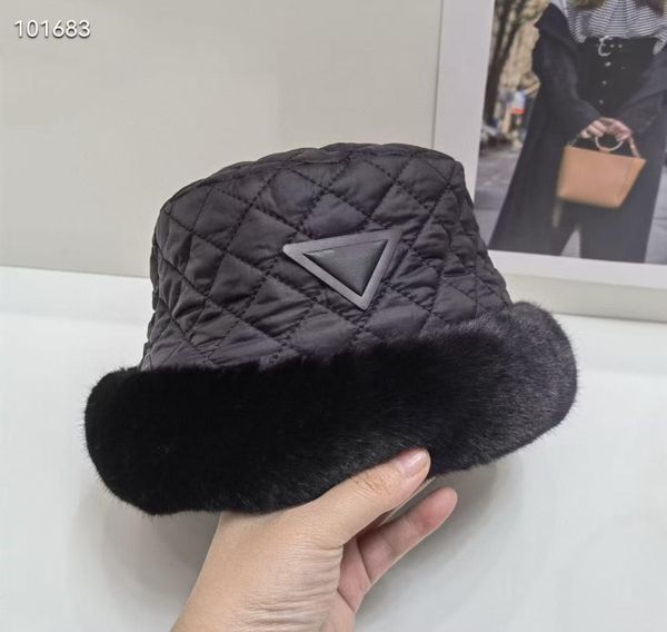luxury designers autumn and winter bucket hat wide brim plush material men cold cap women slim caps 3 styles available nice cool9428526, Blue;gray
luxury designers autumn and winter bucket hat wide brim plush material men cold cap women slim caps 3 styles available nice cool9428526, Blue;gray