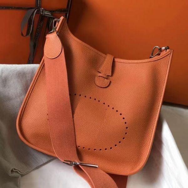 evelyne29cm designer bag classic womens luxurys handbags 10a lychee pattern togo cowhide large capacity ladies handbag fashion travel work s
evelyne29cm designer bag classic womens luxurys handbags 10a lychee pattern togo cowhide large capacity ladies handbag fashion travel work s