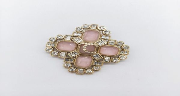 luxury quality charm brooch with pink crystal and sparkly diamond in 18k gold plated have box stamp ps7195a7815022, Golden
luxury quality charm brooch with pink crystal and sparkly diamond in 18k gold plated have box stamp ps7195a7815022, Golden
