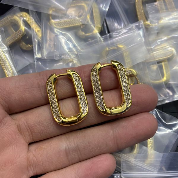 u-shaped stud letter 18k gold-plated luxury brand designer earrings women men couple simple ear hoop couple jewelry gift hlve9 --09, Golden
u-shaped stud letter 18k gold-plated luxury brand designer earrings women men couple simple ear hoop couple jewelry gift hlve9 --09, Golden