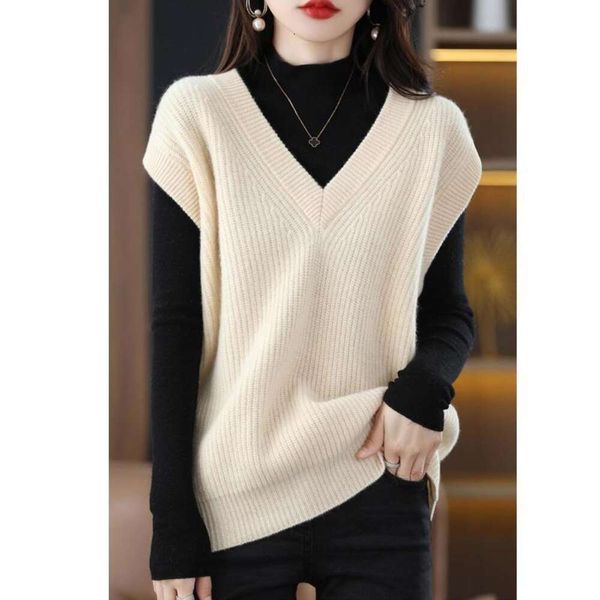 simple style v neck vest womens autumn and winter sweater loose sleeveless, Black;white
simple style v neck vest womens autumn and winter sweater loose sleeveless, Black;white