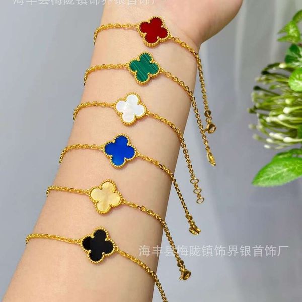charm bracelets fanjia high edition four leaf grass single flower bracelet thick plated rose gold black agate red chalcedony handpiece, Golden;silver
charm bracelets fanjia high edition four leaf grass single flower bracelet thick plated rose gold black agate red chalcedony handpiece, Golden;silver