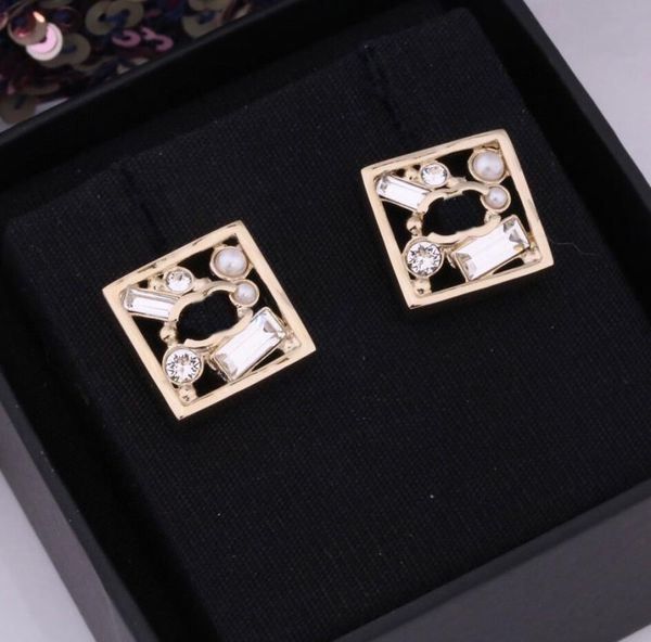 2022 drop earring square stud charm dangle with diamond and white crystal for women wedding jewelry gift have box stam2356764, Golden
2022 drop earring square stud charm dangle with diamond and white crystal for women wedding jewelry gift have box stam2356764, Golden