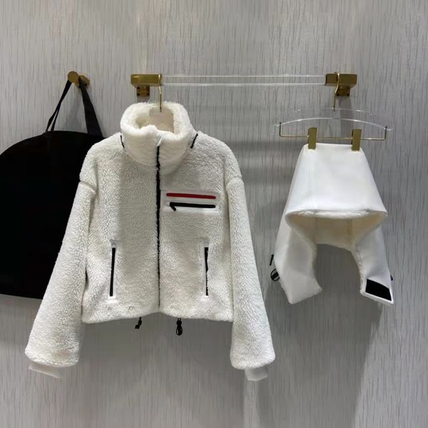 women's fur lamb coat winter fashion parkas warm jacket designer short splicing coat hat detachable high quality, Black
women's fur lamb coat winter fashion parkas warm jacket designer short splicing coat hat detachable high quality, Black