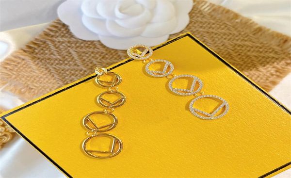 2021 jewelry female designers letters diamond tassel ear stud ladies fresh accessories earring simple fashion gold earrings 2108102948915, Golden
2021 jewelry female designers letters diamond tassel ear stud ladies fresh accessories earring simple fashion gold earrings 2108102948915, Golden