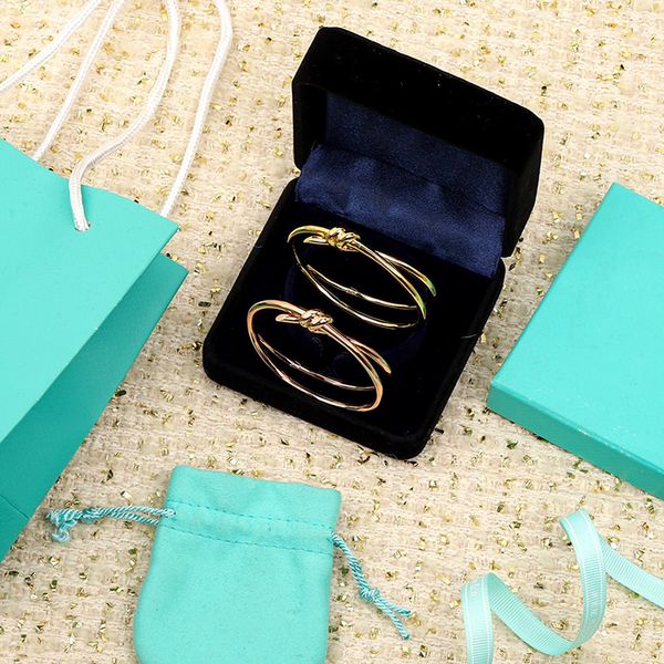 18k gold designer bracelet gifts women bracelets luxury designer jewelry classic stainless steel bracelet non fading, Black
18k gold designer bracelet gifts women bracelets luxury designer jewelry classic stainless steel bracelet non fading, Black