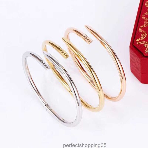 classic luxury nail bracelet for men women fashion couple bangle love designer 316l steel plating 18k gold cuff bracelets jewelry gift, Black
classic luxury nail bracelet for men women fashion couple bangle love designer 316l steel plating 18k gold cuff bracelets jewelry gift, Black
