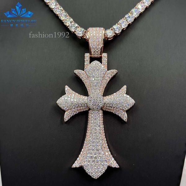 Popular Hip Hop Jewelry Sier Plated White Gold And Rose Gold Iced Out Cross Necklace Moissanite Custom Pendant
Popular Hip Hop Jewelry Sier Plated White Gold And Rose Gold Iced Out Cross Necklace Moissanite Custom Pendant