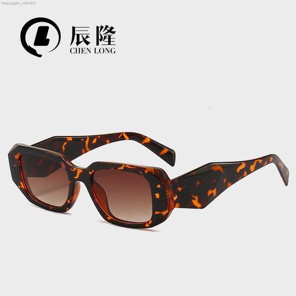 comfortable new fashionable ins and wind mesh red square sunglasses for men and women 8270 sunglasses fda 5oar, White;black
comfortable new fashionable ins and wind mesh red square sunglasses for men and women 8270 sunglasses fda 5oar, White;black