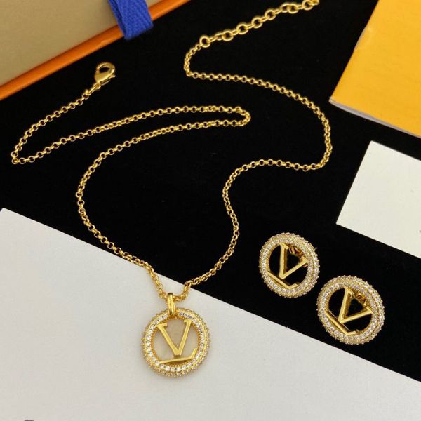 with dustbag women designer earrings necklace full diamonds trendy pendant necklace copper luxury brand sets wholesale, Silver
with dustbag women designer earrings necklace full diamonds trendy pendant necklace copper luxury brand sets wholesale, Silver
