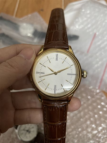 classic man woman watch male clock mechanical automatic movement stainless steel watches 38mm white face hardlex glass 196, Slivery;brown
classic man woman watch male clock mechanical automatic movement stainless steel watches 38mm white face hardlex glass 196, Slivery;brown