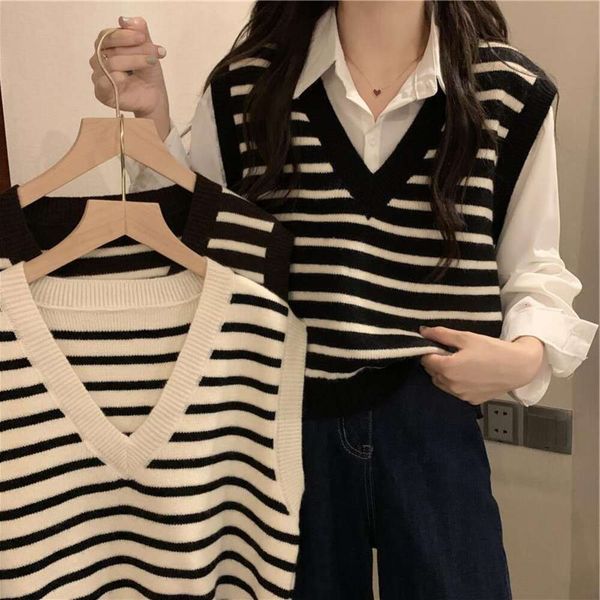 striped v neck knitted vest for women in the fall of wearing a sleeveless sweater korean version small, Black;white
striped v neck knitted vest for women in the fall of wearing a sleeveless sweater korean version small, Black;white