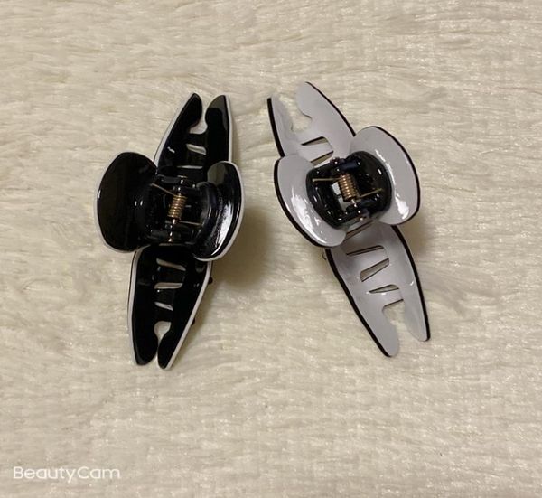 10x45cm fashion black and white acrylic claw clips hairpin side clip for ladies collection head accessories items vip gift8095437, Golden;silver
10x45cm fashion black and white acrylic claw clips hairpin side clip for ladies collection head accessories items vip gift8095437, Golden;silver