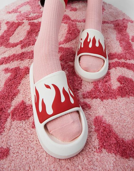 design slippers fashion trend flame 2022 summer beach slippers for women nonslip bathroom slippers men y2203188719368, Black
design slippers fashion trend flame 2022 summer beach slippers for women nonslip bathroom slippers men y2203188719368, Black