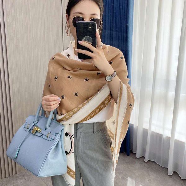 autumn and winter fashion warm scarf alphabet print four sided womens travel decal shawl, Blue;gray
autumn and winter fashion warm scarf alphabet print four sided womens travel decal shawl, Blue;gray