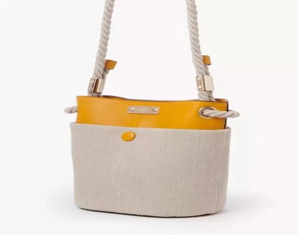 women039s bag portable messenger bag street fashion beautiful leather yellow3305520, Red;black
women039s bag portable messenger bag street fashion beautiful leather yellow3305520, Red;black