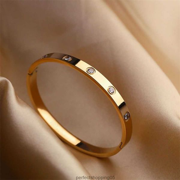 h bracelet bangle nail designer bracelets luxury jewelry for women fashion popular bangles steel alloy vacuum gold plating craft 2022 new ch, Black
h bracelet bangle nail designer bracelets luxury jewelry for women fashion popular bangles steel alloy vacuum gold plating craft 2022 new ch, Black