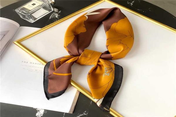 2020 summer silk square scarf lady hair foulard print female bag scarves women bandana shawl and wraps head neck kerchief new8047157, Blue;gray
2020 summer silk square scarf lady hair foulard print female bag scarves women bandana shawl and wraps head neck kerchief new8047157, Blue;gray