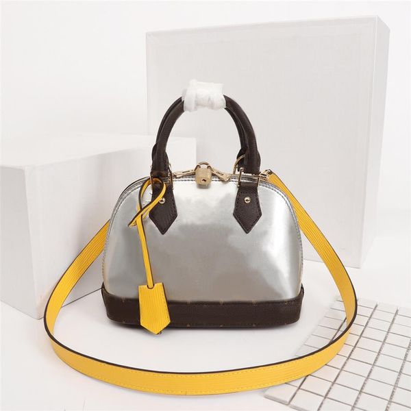 original designer luxury handbags purses alma bb bag women brand tote toron patent leather shell bag real leather sho2135
original designer luxury handbags purses alma bb bag women brand tote toron patent leather shell bag real leather sho2135