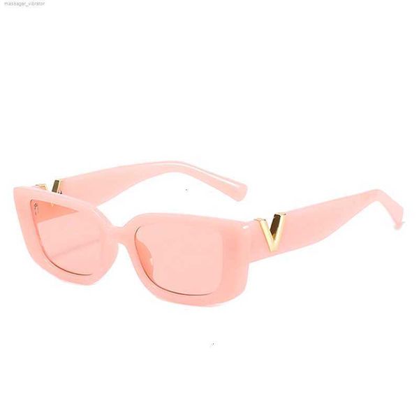 spicy girls' sunglasses women's new v-shaped small box fashion trend sunglasses street shooting show personality 455u l403, White;black
spicy girls' sunglasses women's new v-shaped small box fashion trend sunglasses street shooting show personality 455u l403, White;black