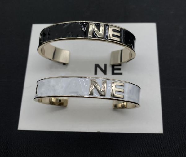 luxurys designer bracelet women cuff bangle charm bracelets love trendy fashion letter hollow out design fine jewelry elegant temp2512317, Black
luxurys designer bracelet women cuff bangle charm bracelets love trendy fashion letter hollow out design fine jewelry elegant temp2512317, Black