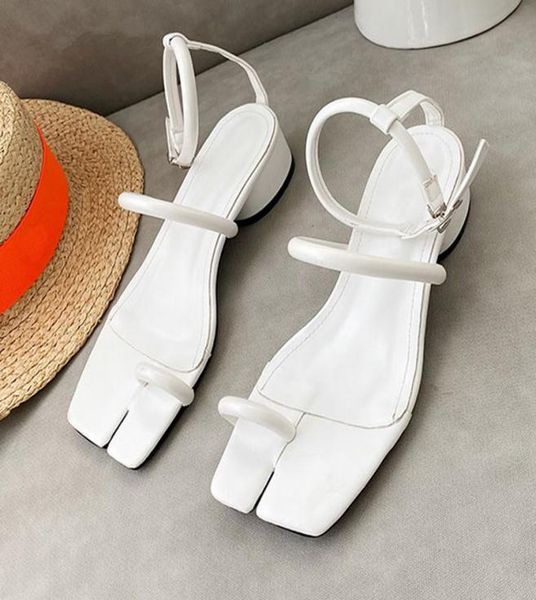 2023 new square toe low heel sandals summer outdoor dress shoes ladies elegant sandals ankle strap ladies shoes8238796, Black
2023 new square toe low heel sandals summer outdoor dress shoes ladies elegant sandals ankle strap ladies shoes8238796, Black