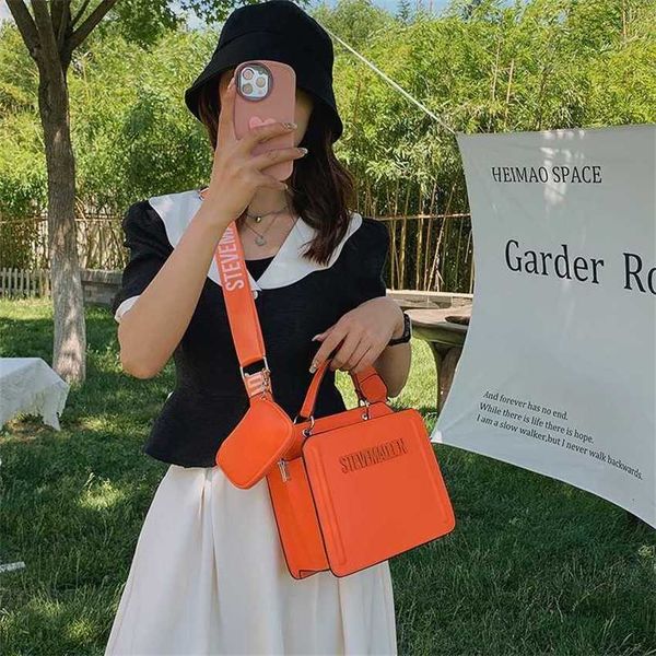 luxury brand handbag women's bag 2023 new light texture small square letter fashion shoulder simple cross-body women's tote bag
luxury brand handbag women's bag 2023 new light texture small square letter fashion shoulder simple cross-body women's tote bag