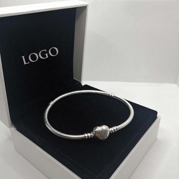 925 sterling silver bracelet for women fit beads charms sneaker bracelets classic heart shapes buckle logo design lady gift with box2699376, Golden;silver
925 sterling silver bracelet for women fit beads charms sneaker bracelets classic heart shapes buckle logo design lady gift with box2699376, Golden;silver