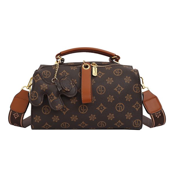 luxury designer bag fashionable printed handbag versatile single shoulder crossbody bag broadband small square bag
luxury designer bag fashionable printed handbag versatile single shoulder crossbody bag broadband small square bag