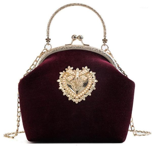 evening bags 2021 femme retro velvet pearl handbag vintage velour heart design bag wedding party bride clutch badge purse9585209
evening bags 2021 femme retro velvet pearl handbag vintage velour heart design bag wedding party bride clutch badge purse9585209