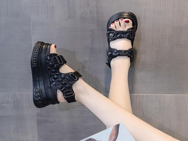 dad sandals white black leather 7cm high heel slides strap flats printed shoes hook and loop beach shoes imported sheepskin lining5576527
dad sandals white black leather 7cm high heel slides strap flats printed shoes hook and loop beach shoes imported sheepskin lining5576527