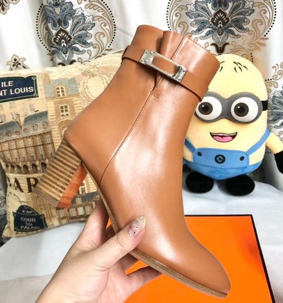 women short boots leather buckle decor ankle boots runway female shoes slip on motorcycle boots for women, Black
women short boots leather buckle decor ankle boots runway female shoes slip on motorcycle boots for women, Black