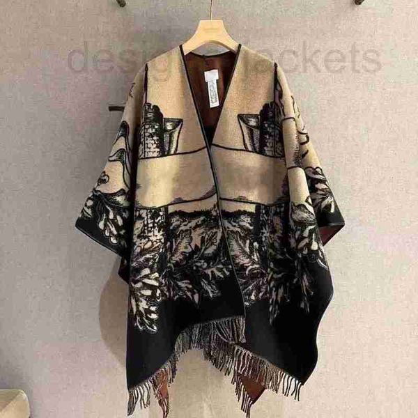women's cape designer 2023 autumn/winter new plaid double sided two color jacquard warm cashmere shawl coat with wool warhorse cape 1oa, Black
women's cape designer 2023 autumn/winter new plaid double sided two color jacquard warm cashmere shawl coat with wool warhorse cape 1oa, Black