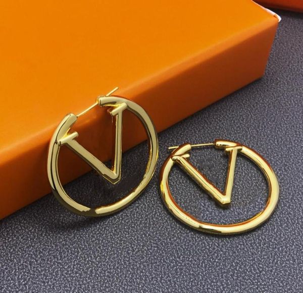big circle simple earrings hoop earrings for woman classic letter design big circle with box2653235, Golden;silver
big circle simple earrings hoop earrings for woman classic letter design big circle with box2653235, Golden;silver