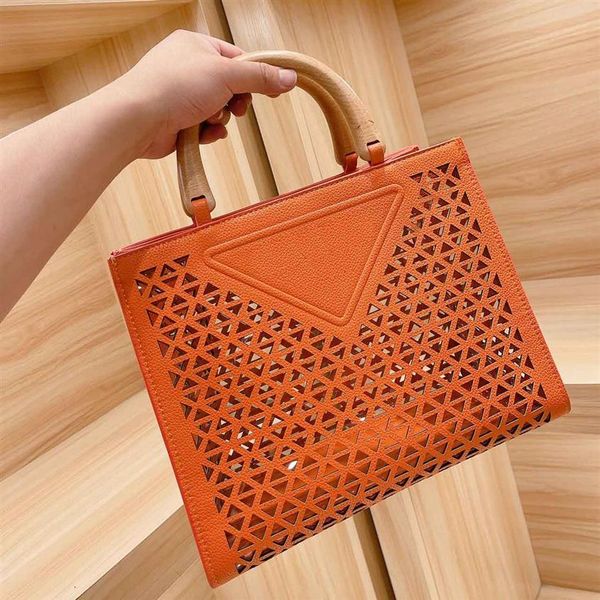 2021 women artwork hollow out fashion tote bags luxury designers shopping bag litchee genuine leather handbags purse with b298q
2021 women artwork hollow out fashion tote bags luxury designers shopping bag litchee genuine leather handbags purse with b298q