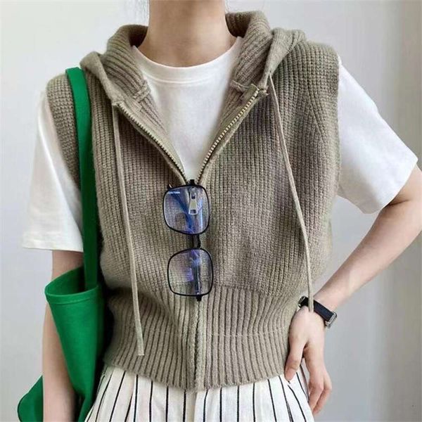 hooded knitted vest design sweater zipper cardigan sleeveless jacket for women, Black;white
hooded knitted vest design sweater zipper cardigan sleeveless jacket for women, Black;white