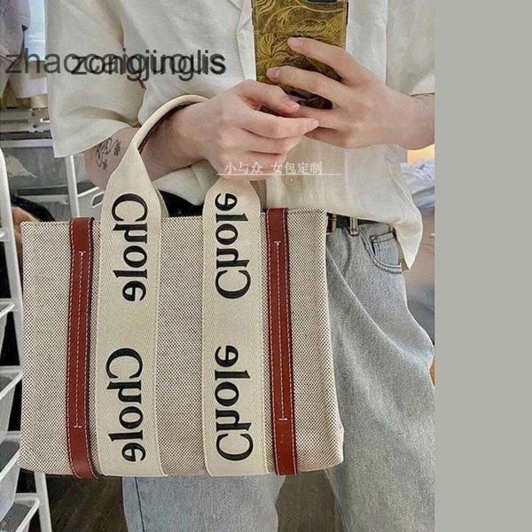 outlet cloe handbag designer portable bags tote hands handbags women cloe high-class fashion and foreign women's shopping new high-capa
outlet cloe handbag designer portable bags tote hands handbags women cloe high-class fashion and foreign women's shopping new high-capa