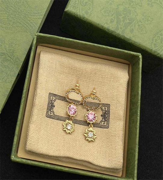 designer chic diamond flower charm earrings double letter crystal earrings floral designer pendant earrings gift box for women8430649, Golden
designer chic diamond flower charm earrings double letter crystal earrings floral designer pendant earrings gift box for women8430649, Golden