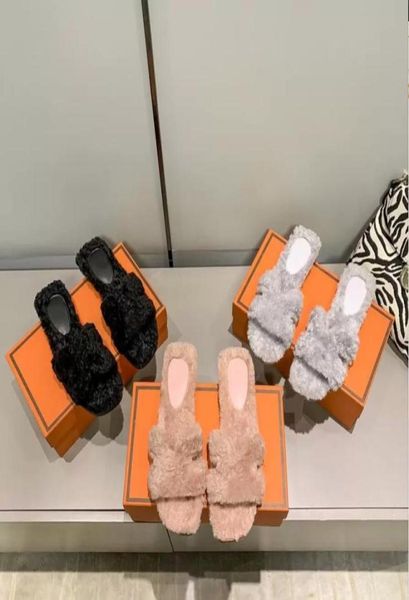 2022 designer women wool fur slippers leather sandals winter trendy woolskin solid color embroidery slides flip flops luxury 4893495, Black
2022 designer women wool fur slippers leather sandals winter trendy woolskin solid color embroidery slides flip flops luxury 4893495, Black
