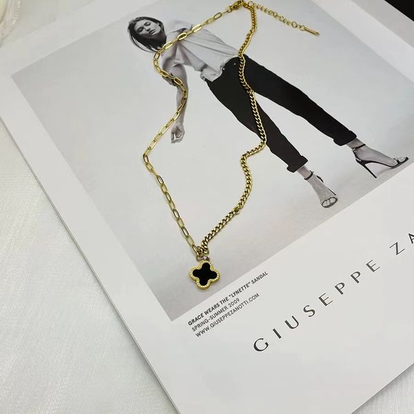 18k gold van-clef & arpes plated necklaces luxury designer two-sided four-leaf necklace fashional pendant necklace wedding party jewelry no, Silver
18k gold van-clef & arpes plated necklaces luxury designer two-sided four-leaf necklace fashional pendant necklace wedding party jewelry no, Silver